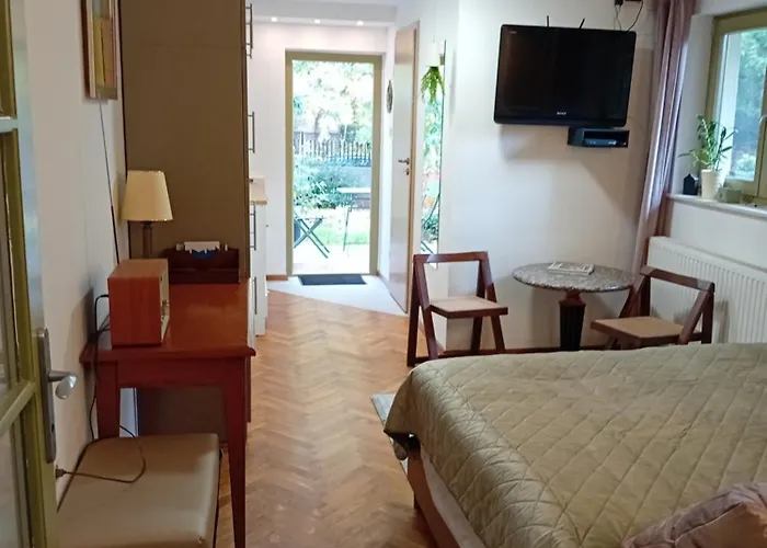 Buekkoes Bird Apartament *